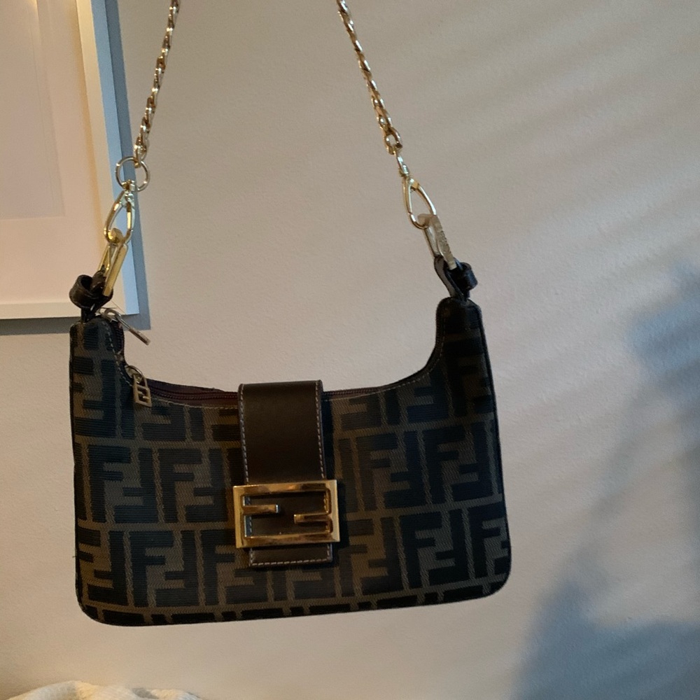 Vintage Fendi 🤎